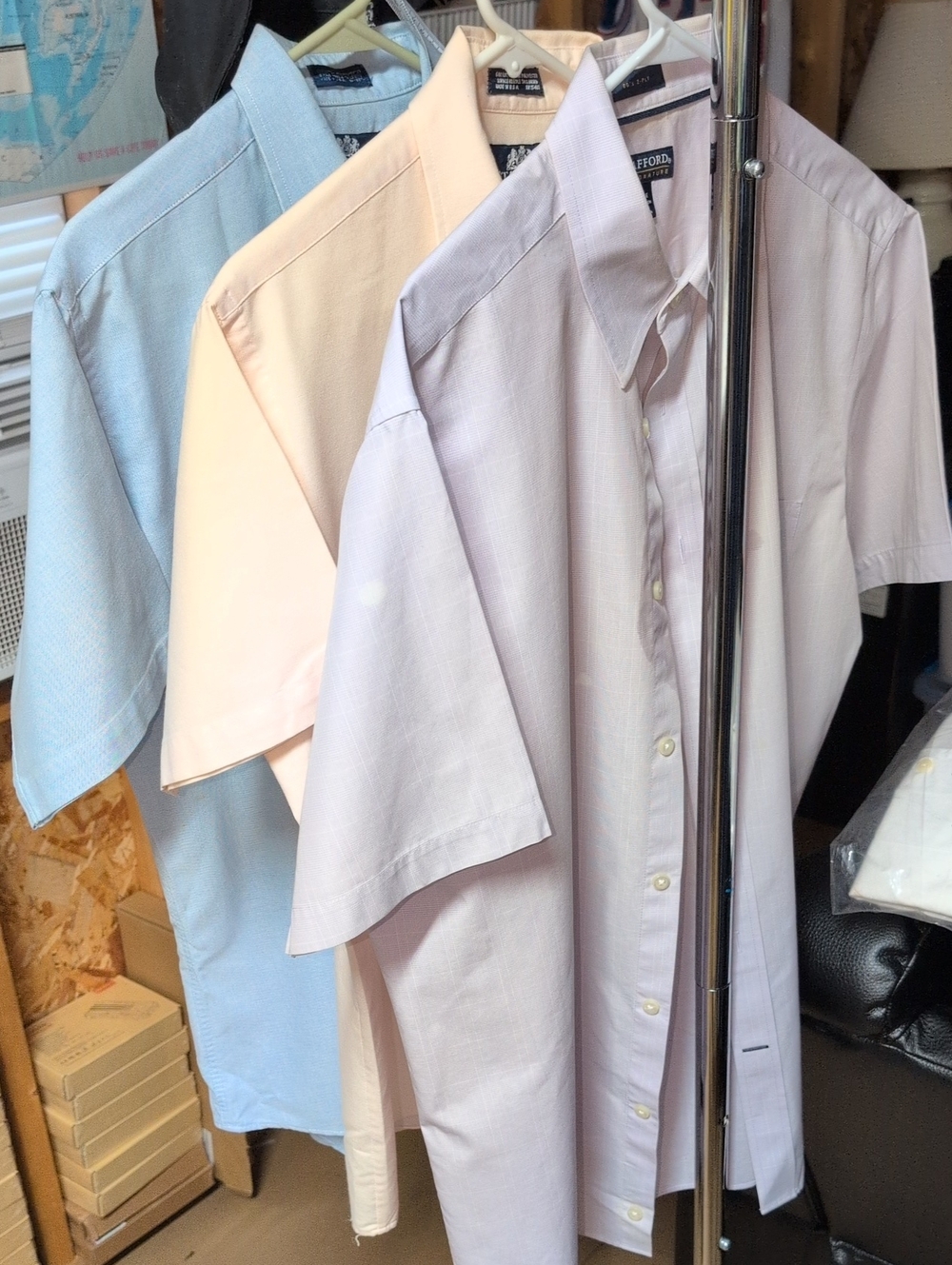 3-Stafford Short-Sleeve Dress Shirts in Pale Blue, Light Peach & Lavender